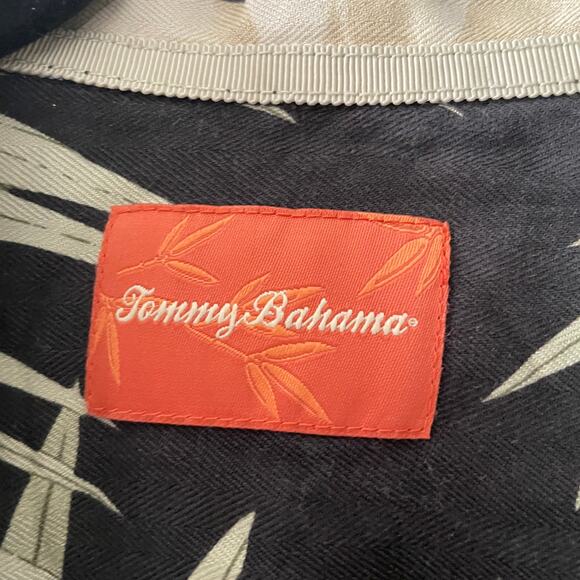 Tommy Bahama 100% Silk Black Orchid Floral Hawaiian Camp Shirt Sz L Button Down - Picture 2 of 8